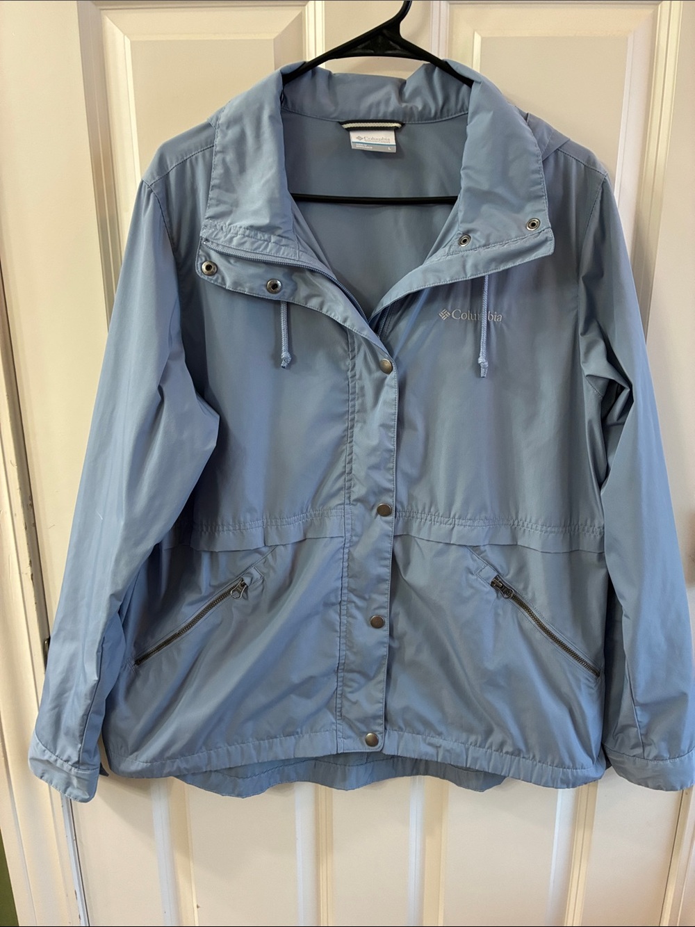 Columbia Women's Light Blue Windbreaker Utility Jacket